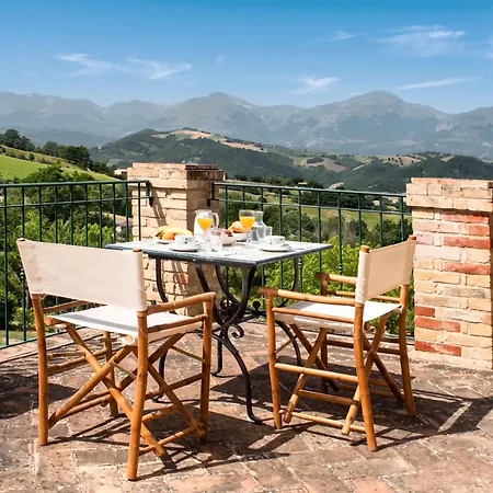 빌라 Broad Lea - Private Pool & Amazing Landscape View Smerillo